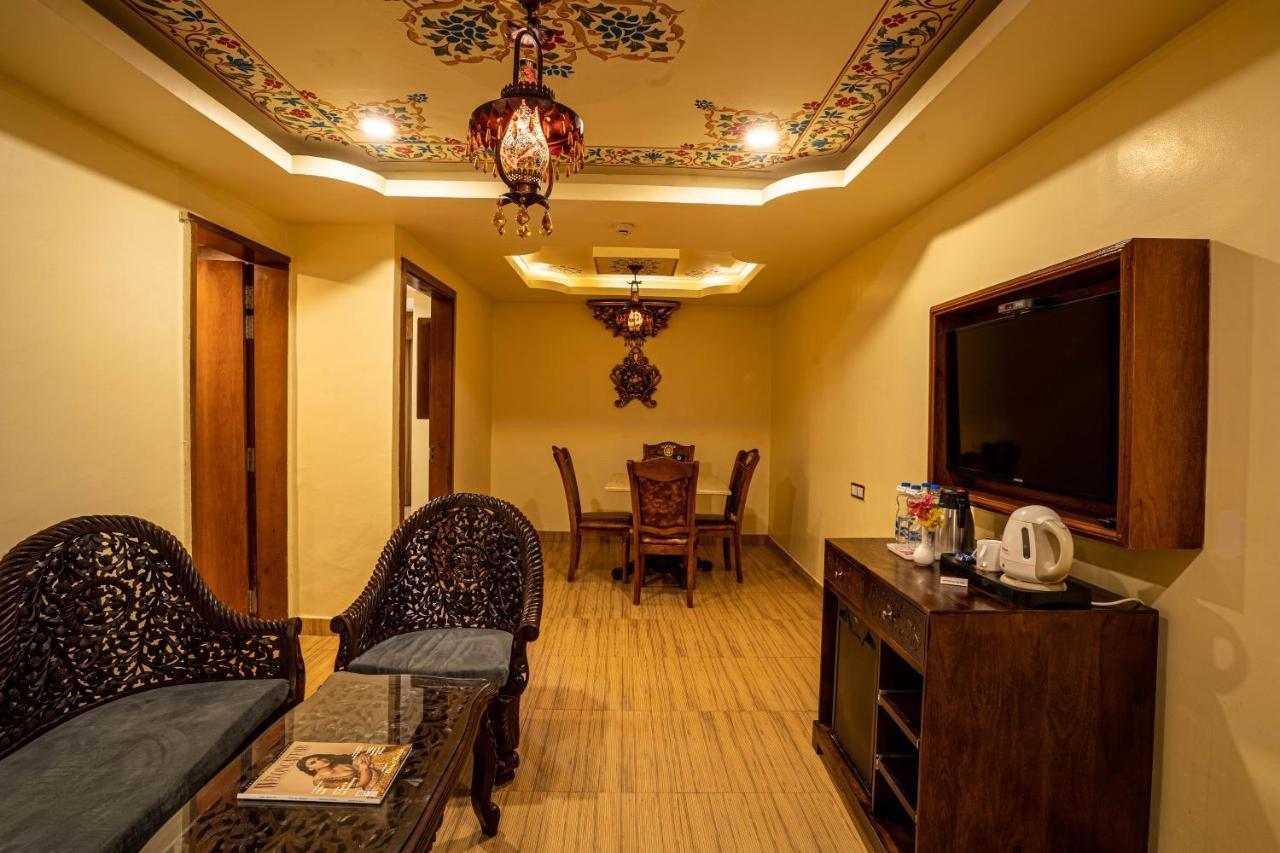 Chokhi Dhani The Palace Hotel Jaisalmer Ngoại thất bức ảnh