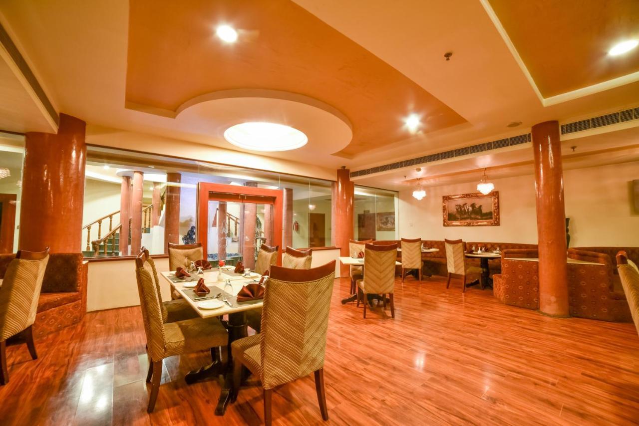 Chokhi Dhani The Palace Hotel Jaisalmer Ngoại thất bức ảnh